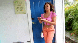 kiki orange Love pee peeing wetting pants
