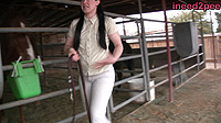 tori bell pee pissing